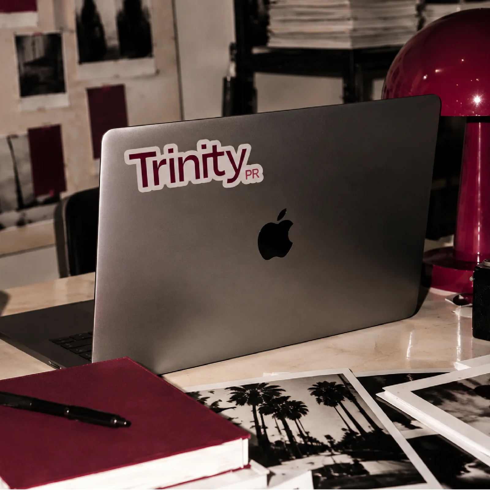 Trinity PR branding από το Drop Studio