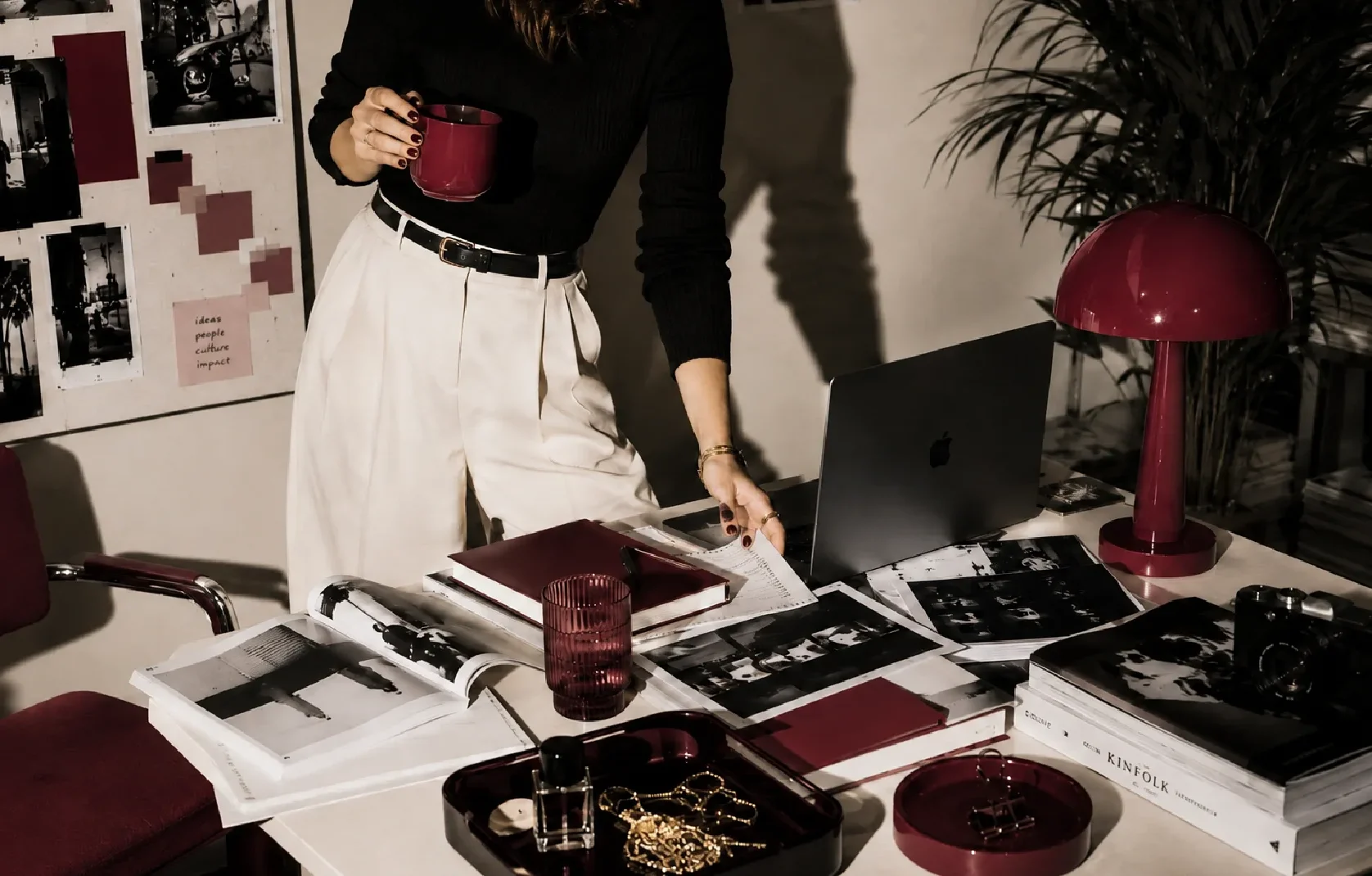 Trinity PR branding από το Drop Studio
